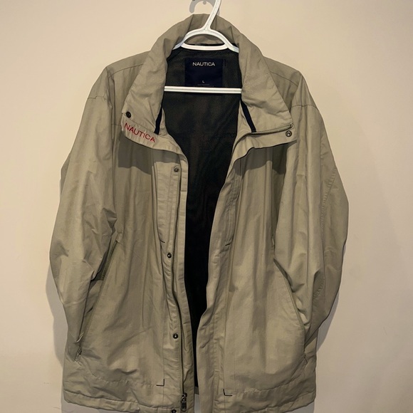 Nautica Wind Breaker Perfect for Fall Spring and Summer Size : L - Picture 3 of 6